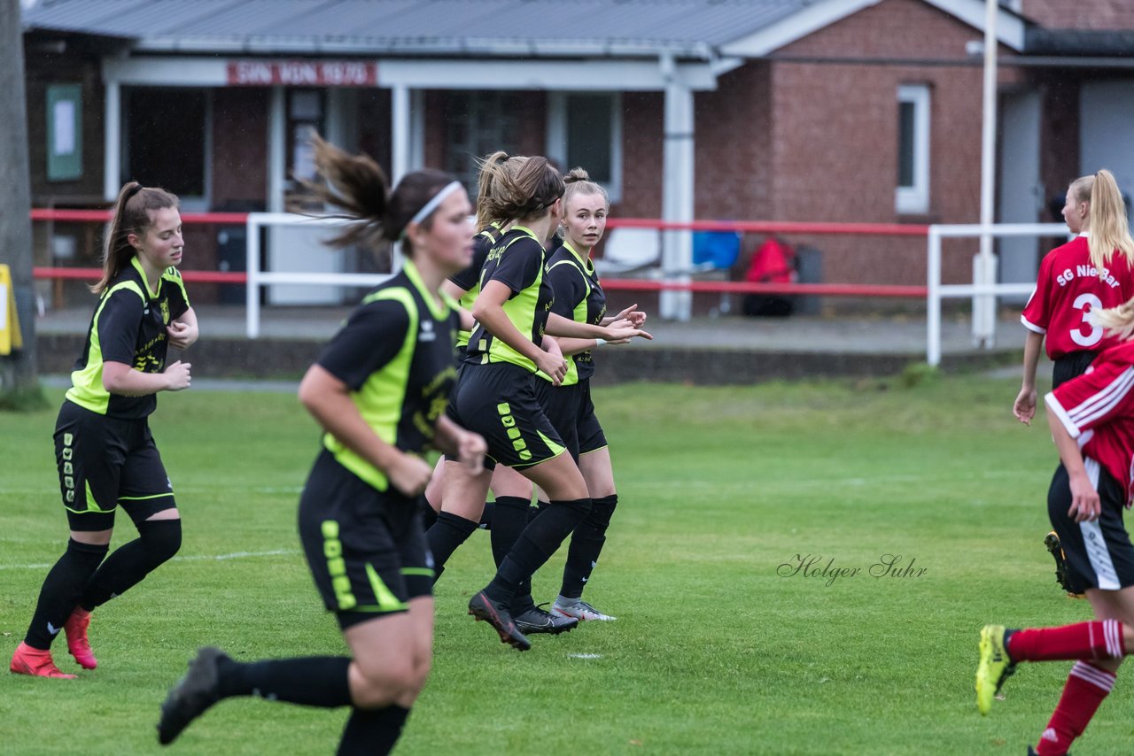 Bild 52 - B-Juniorinnen SG Mittelholstein - SV Frisia 03 Risum-Lindholm : Ergebnis: 1:12